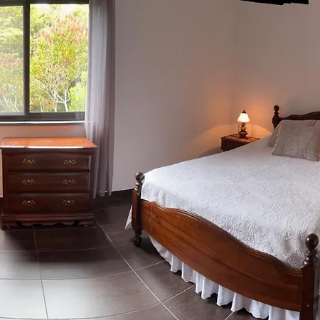 House, Sao Roque Do Pico 度假居 Cais do Pico