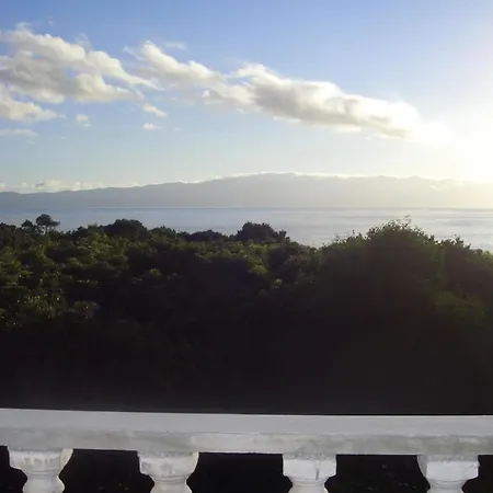 度假居 House, Sao Roque Do Pico
